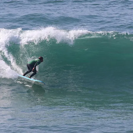 Blacksheep & Surf אכסניה סאגרש