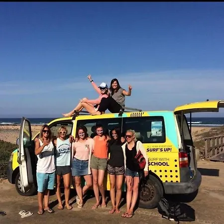 Hostal Blacksheep & Surf *