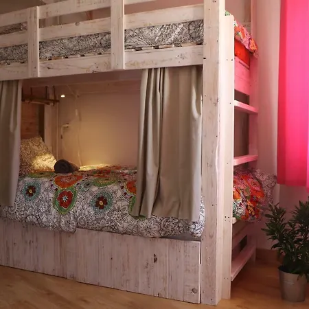 Guest house Blacksheep & Surf *